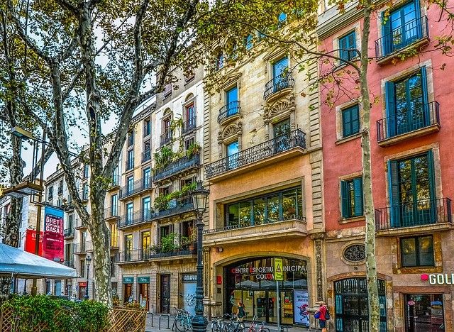 Travel to Barcelona with HomeExchange