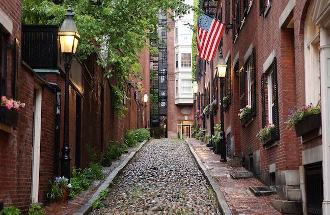 Beacon Hill walking tour in Boston, Massachusetts