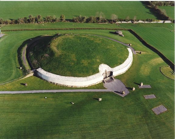 newgrange-ancient-moument-ireland