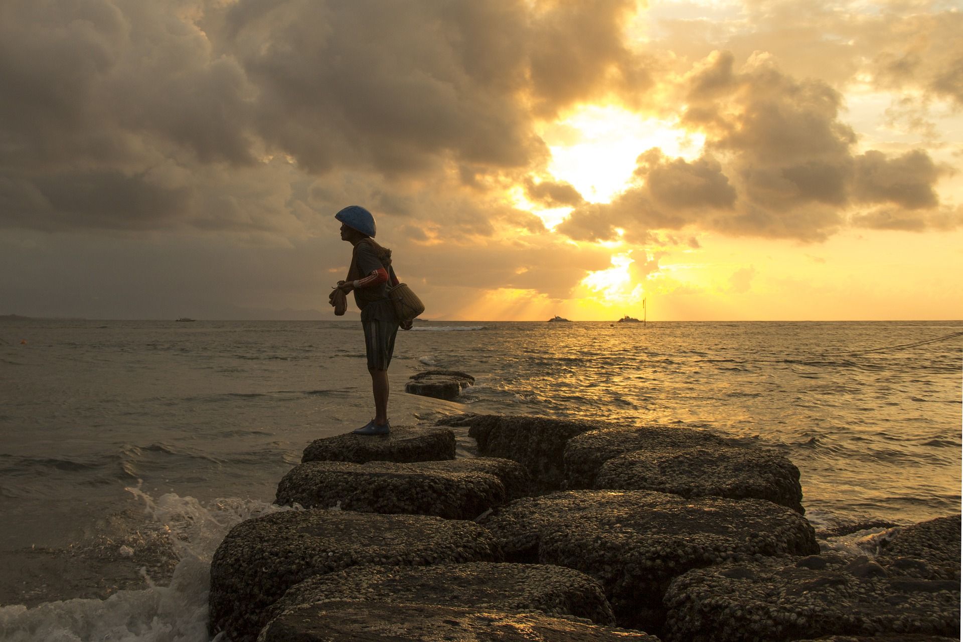 beach-2733038_1920