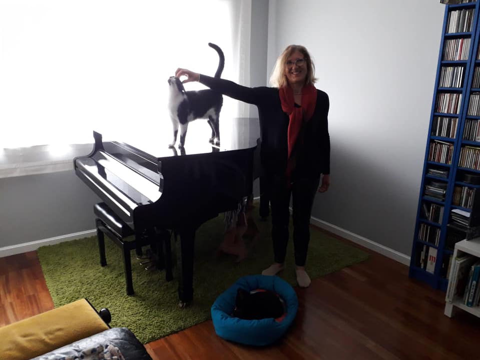 Taking care of HomeExchange hosts' pets