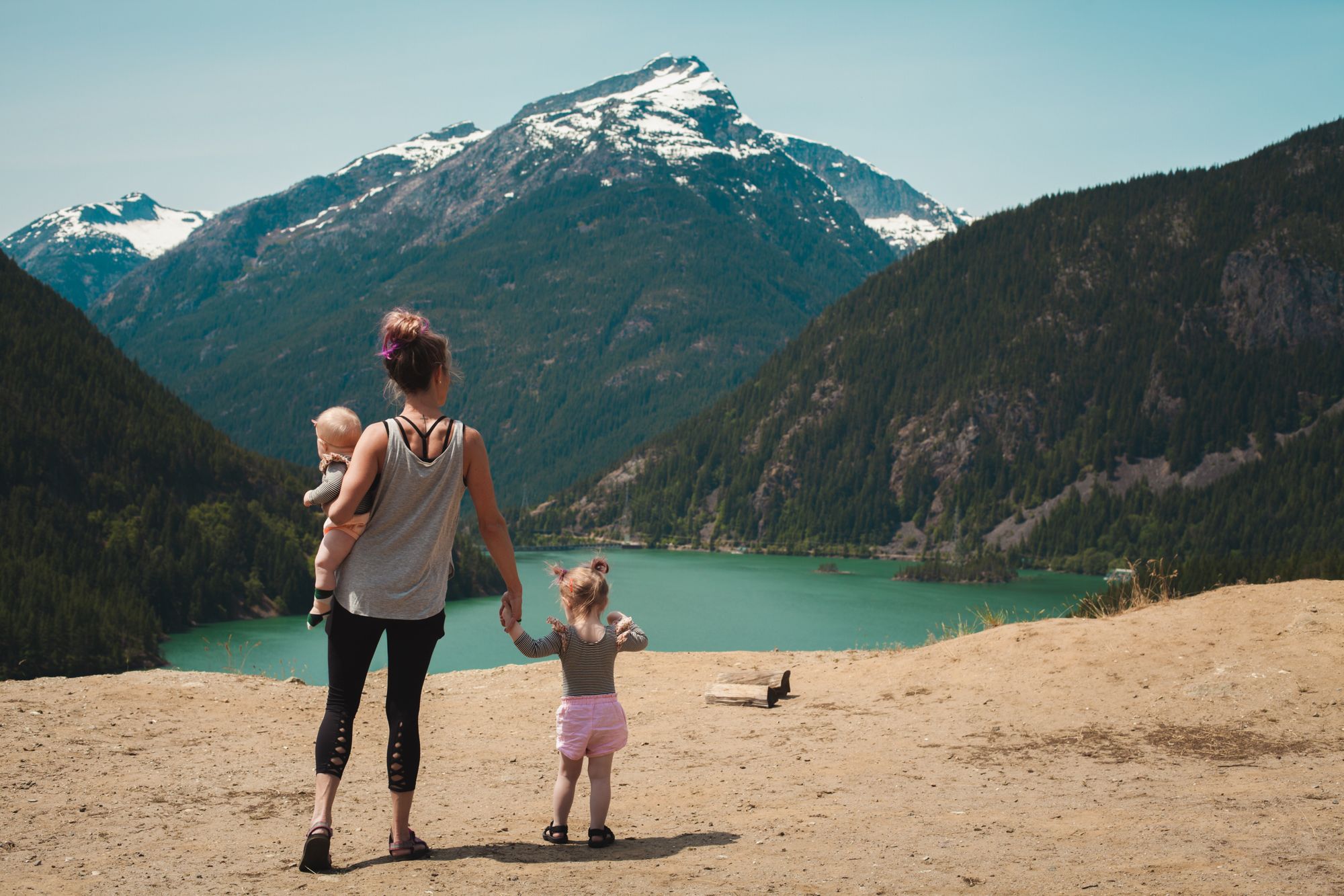 How to take a 'digital detox' during your next vacation