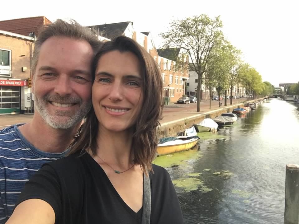 'How I vacation for free': Family of 5 shares secret to traveling the world on a budget