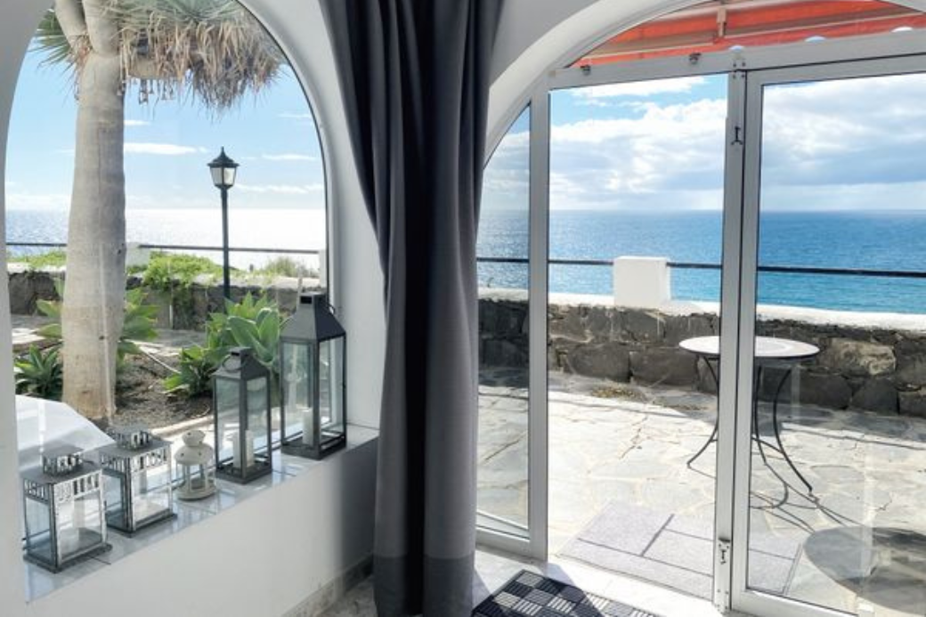 RobertosHomeRomanticGetaways