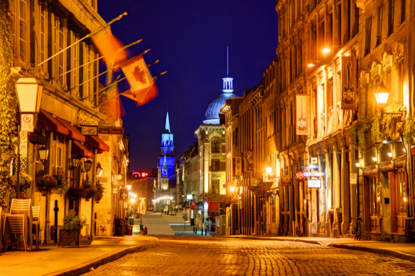 where to stay in old montreal