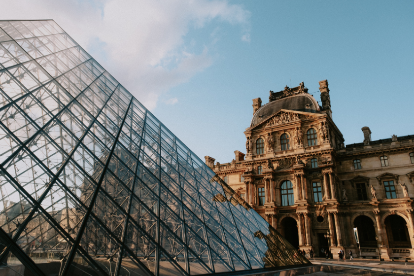Louvre as most visited tourist attractions in the world