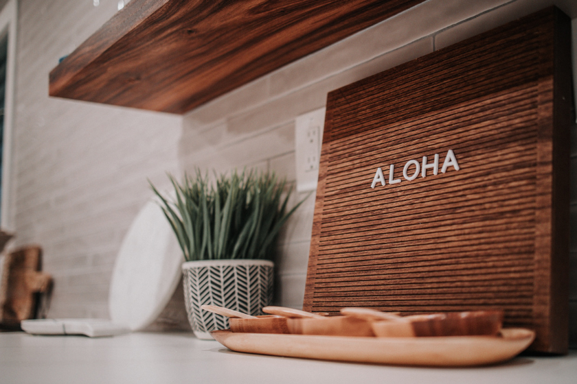 where to stay in maui or the big island