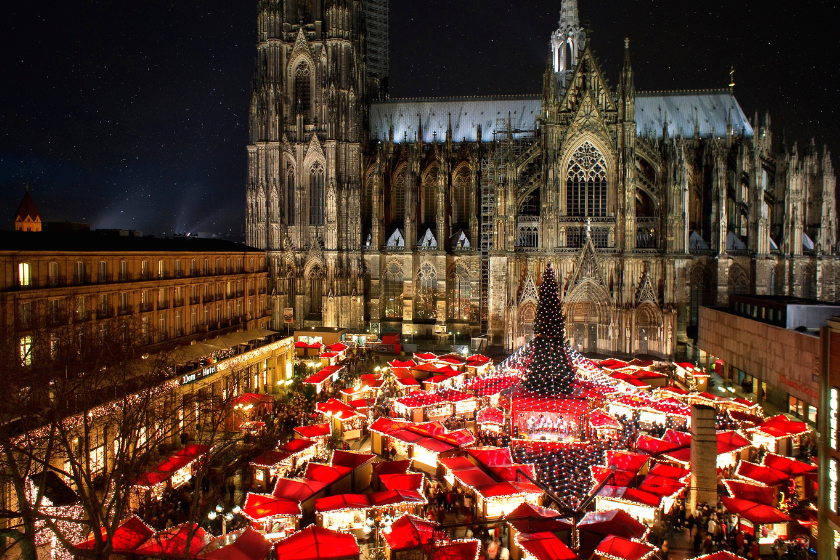 Cologne Cathedral as one of the best Christmas Markets in germany