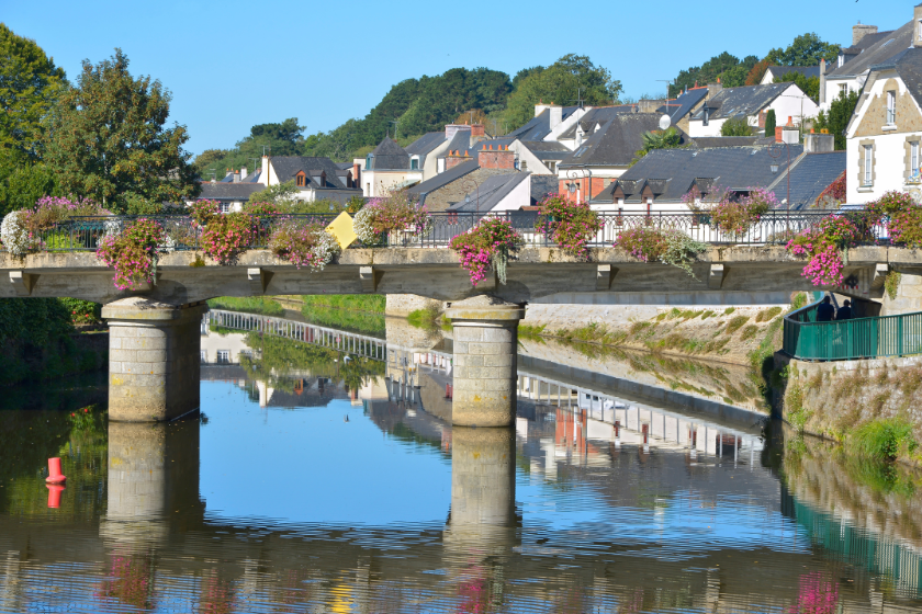 josselin small towns in france to visit