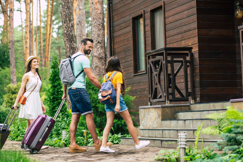 HomeExchangers entering a home