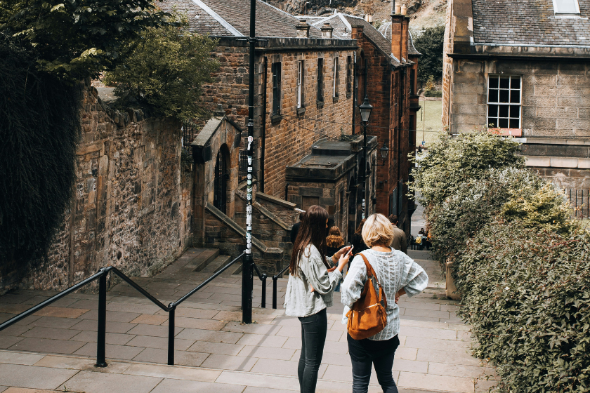 Edinburgh as one of the best places to live in Europe for english speakers