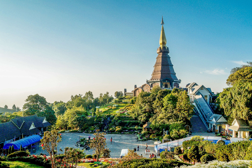cheap warm places to travel asia