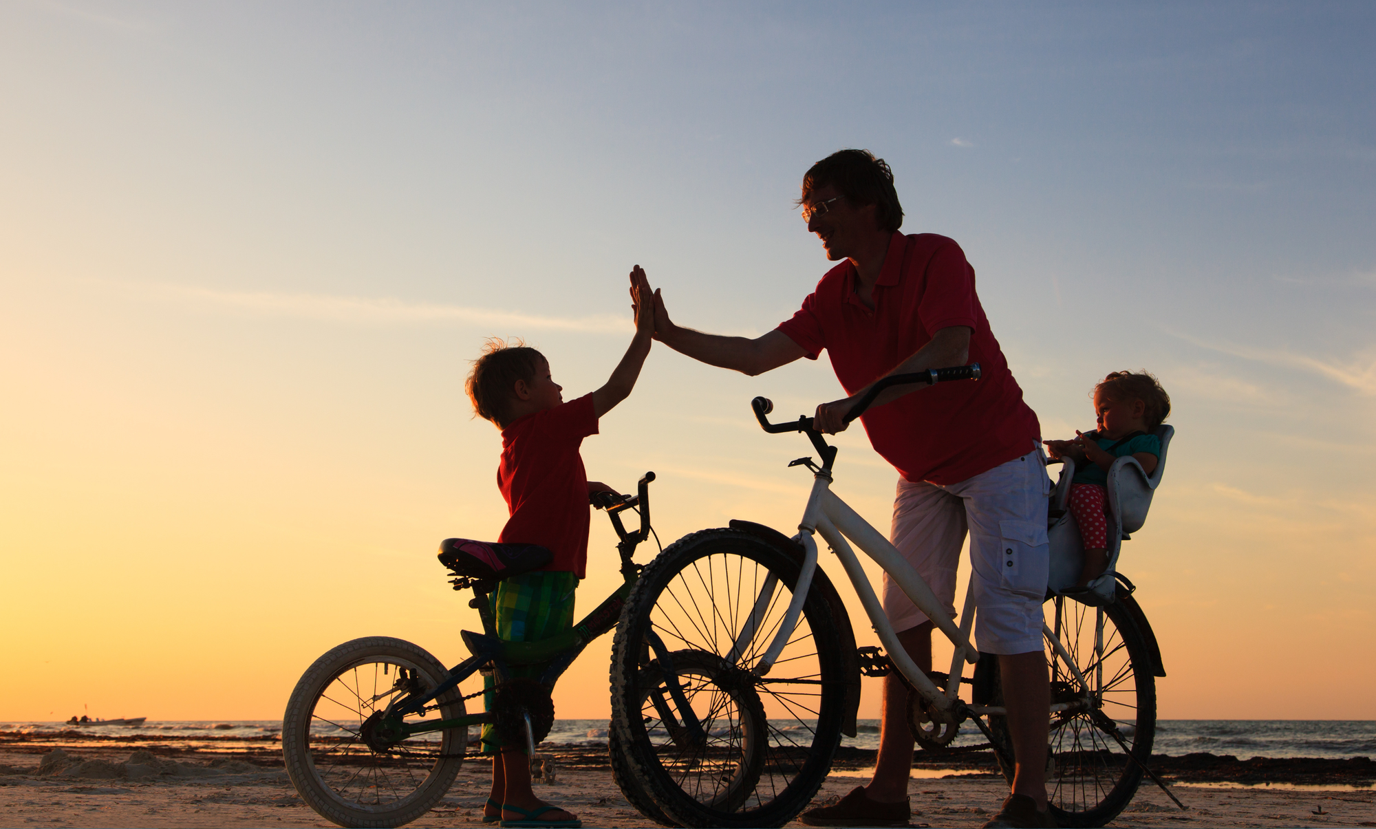 A family on a bike ride: one of the things to do in San Diego for families