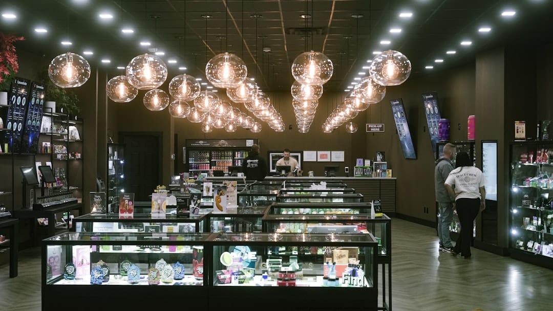 What Famous Smoke Shops Get Right: Lessons for Retail Operators
