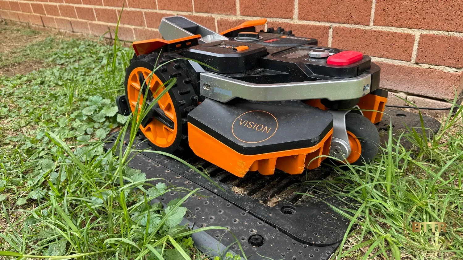 Landroid Vision on the base station