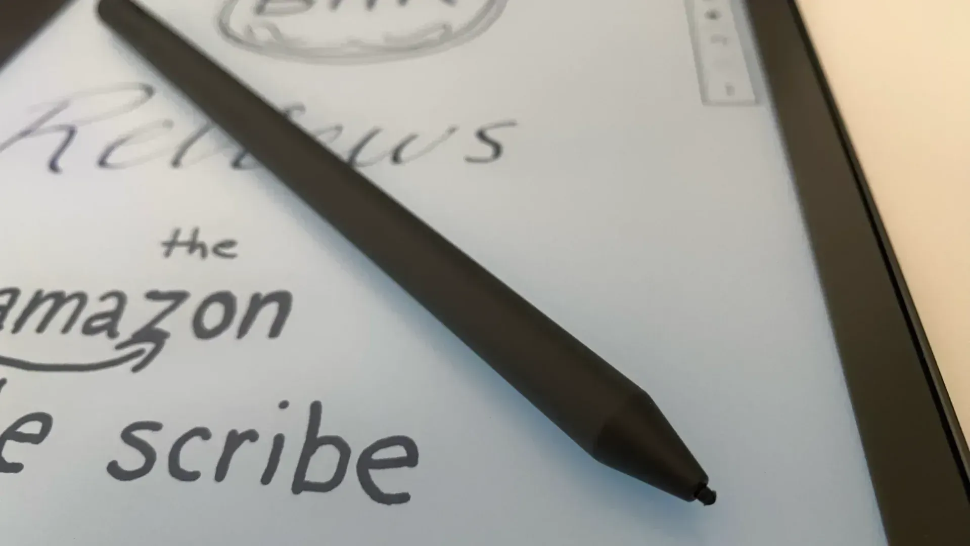 A closer look at the Amazon Kindle Scribe pen