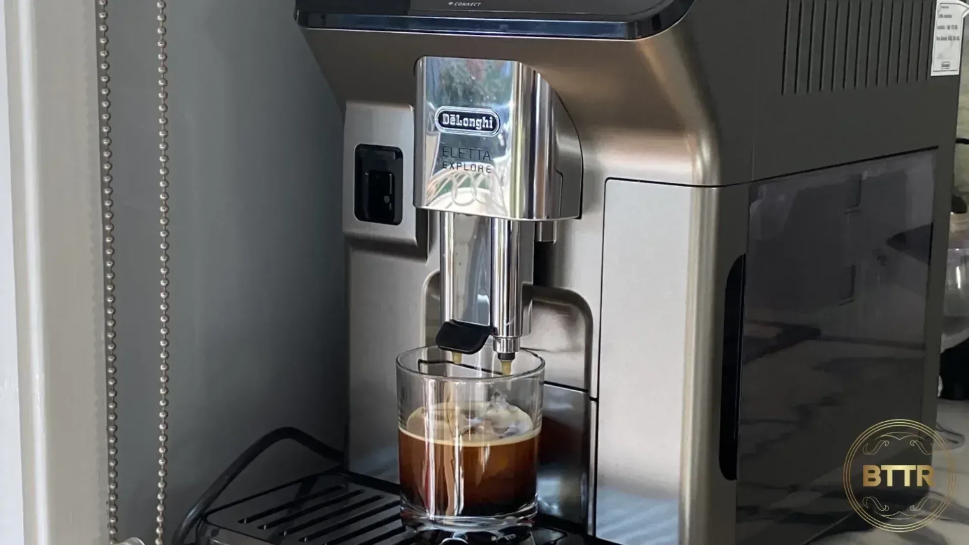 The De'Longhi Eletta Explore making a cold brew