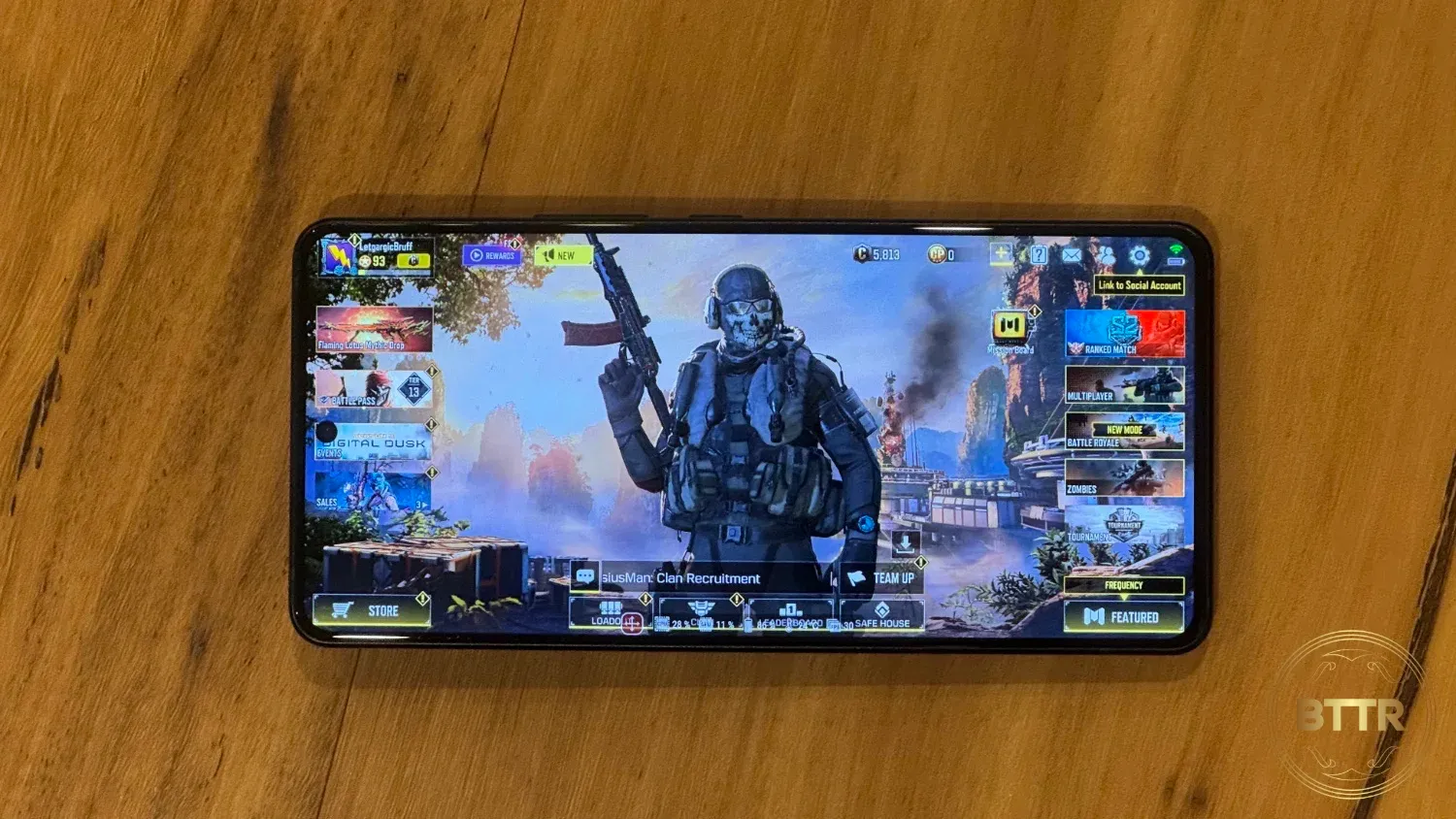 Call of Duty Mobile on the ROG Phone 8 Pro