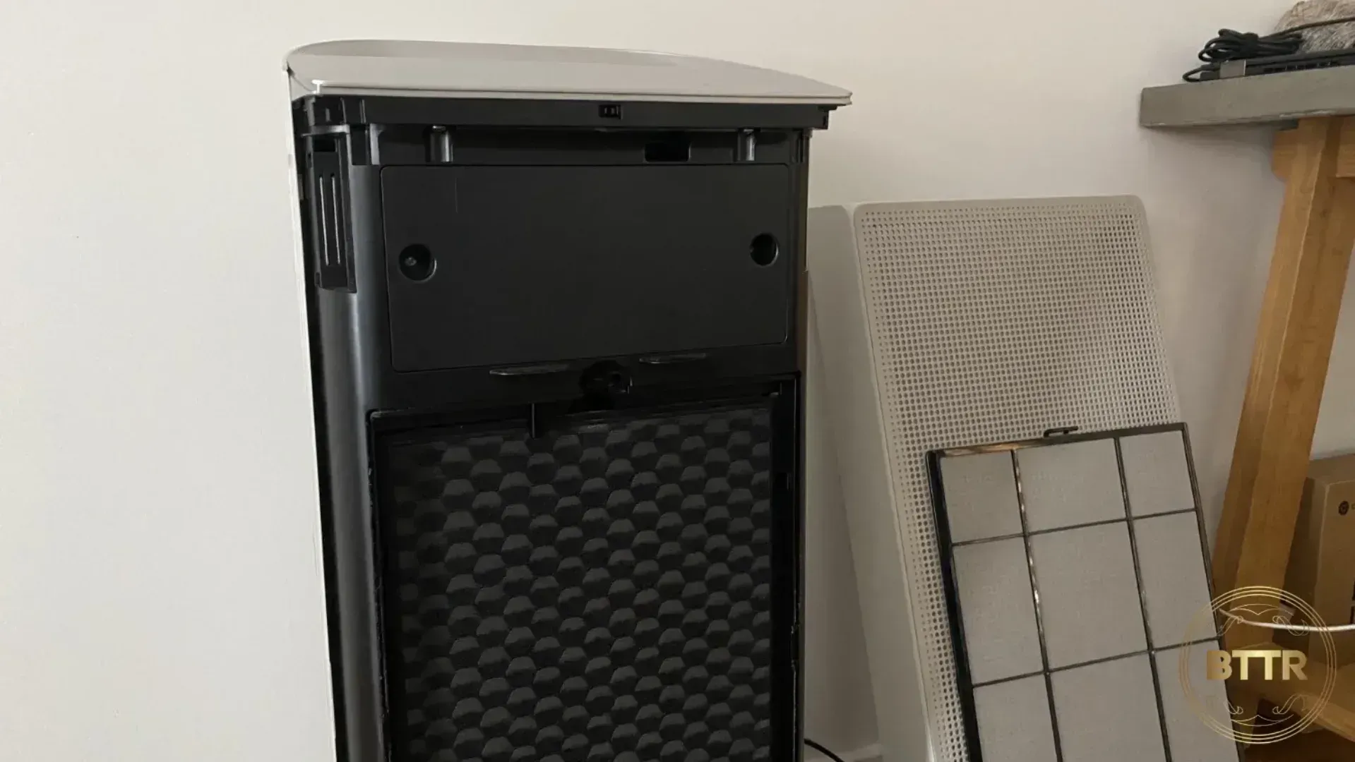 The filter of the AX46 exposed for replacement. When delivered, it comes wrapped in plastic