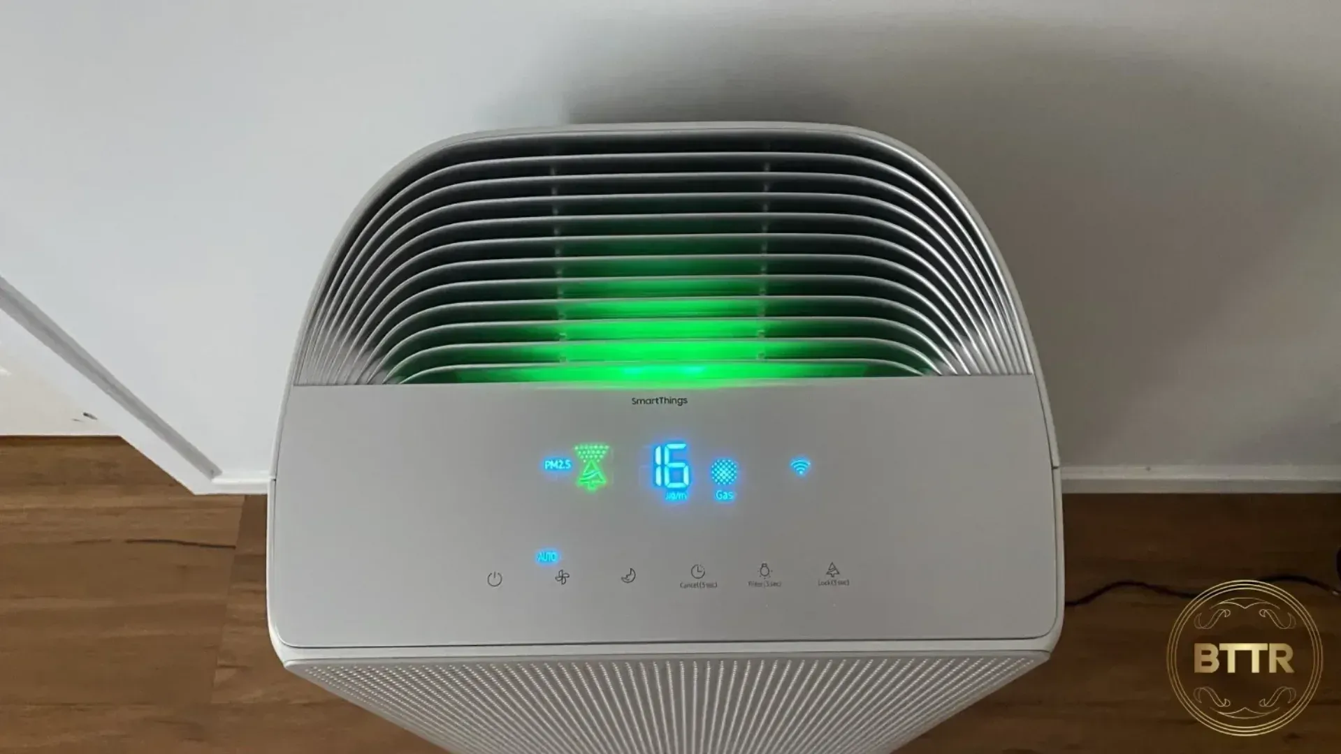 The AX46 kicked into gear after I lit a match nearby, with the blue light turning green