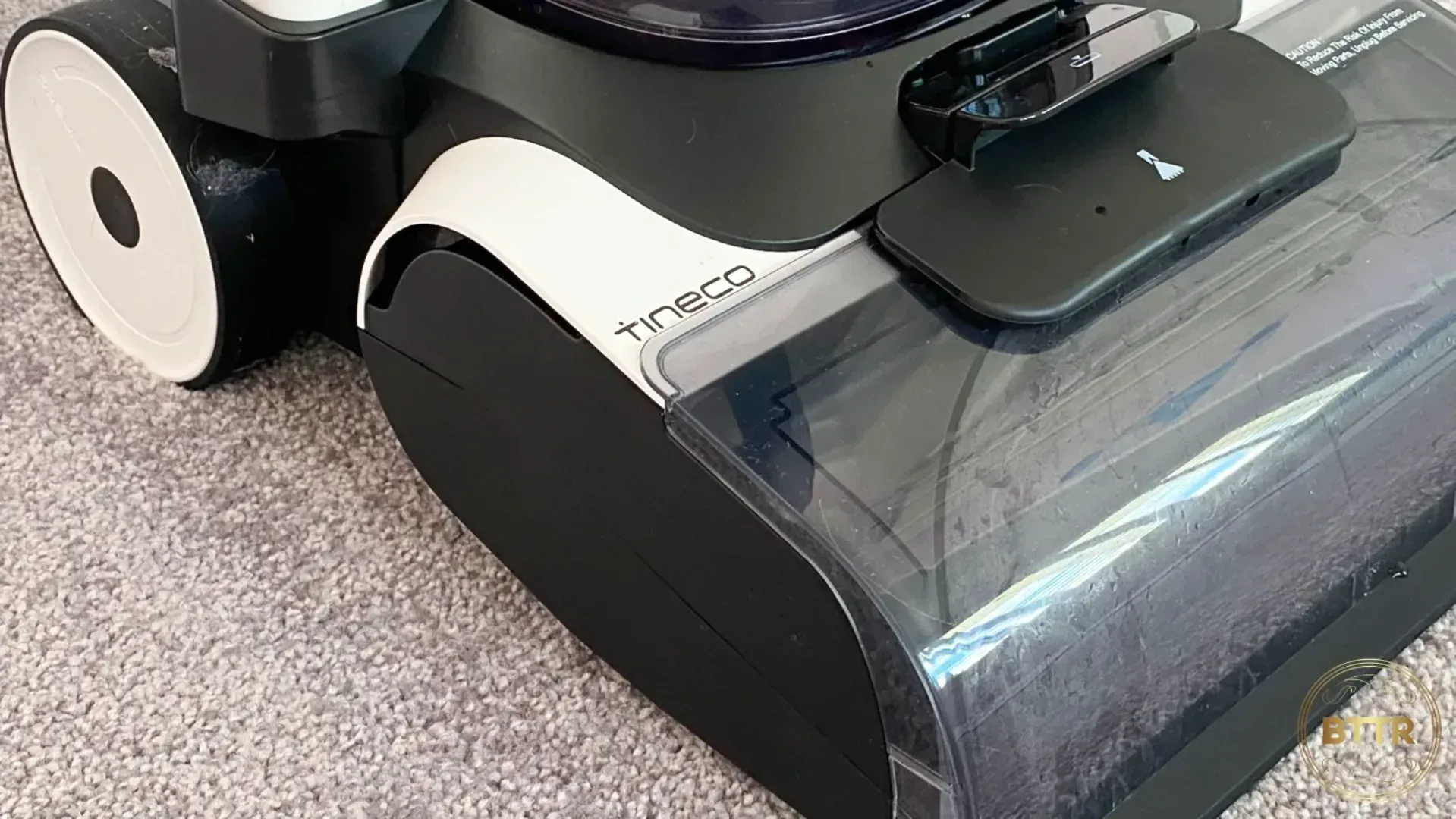 Close up of the Carpet One Pro's head