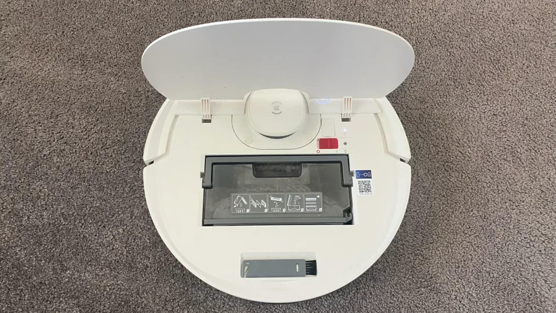 ecovacs deebot n8 open showing the dustbin