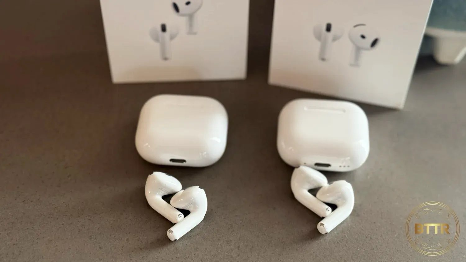 The AirPods 4 (left) and the AirPods 4 with ANC (right)