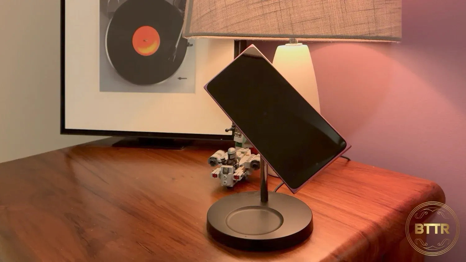 The HMD Skyline on a Magsafe charger, rotating because the magnets aren't strong enough