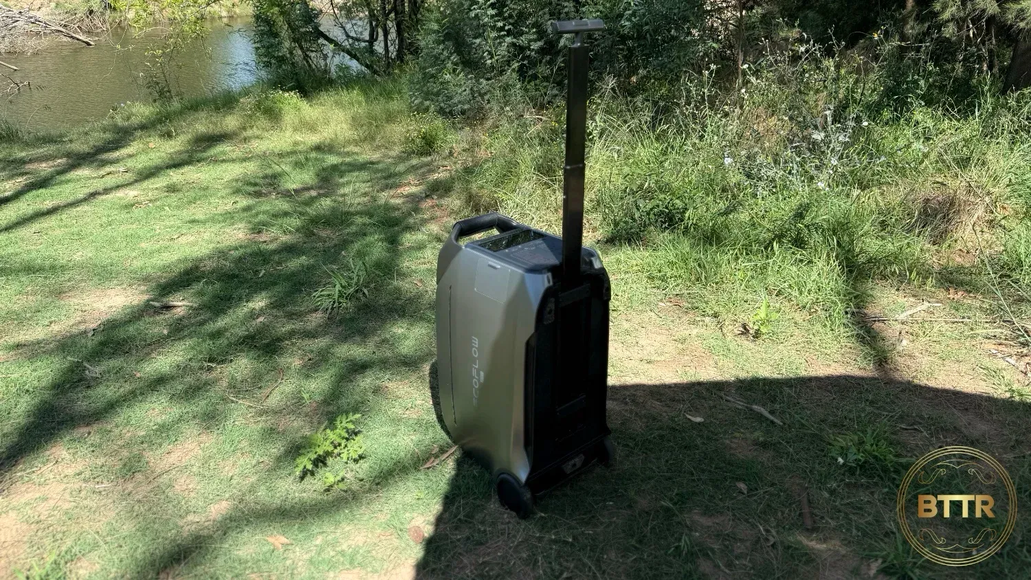 The Delta Pro 3 standing upright with its handle extended