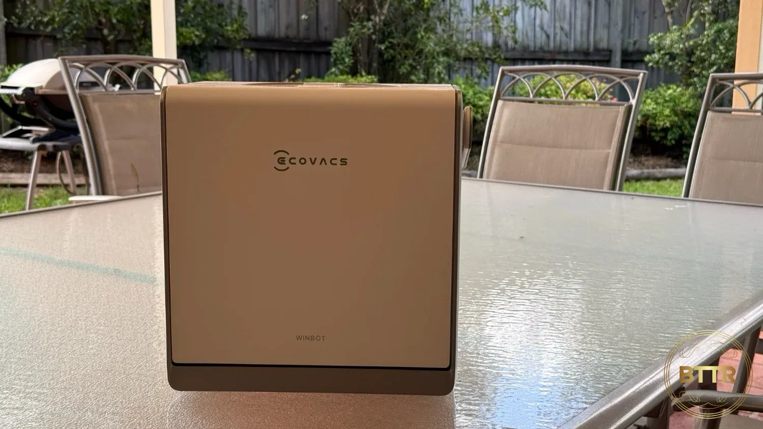 The entire unit packs away in this easy to move around base station