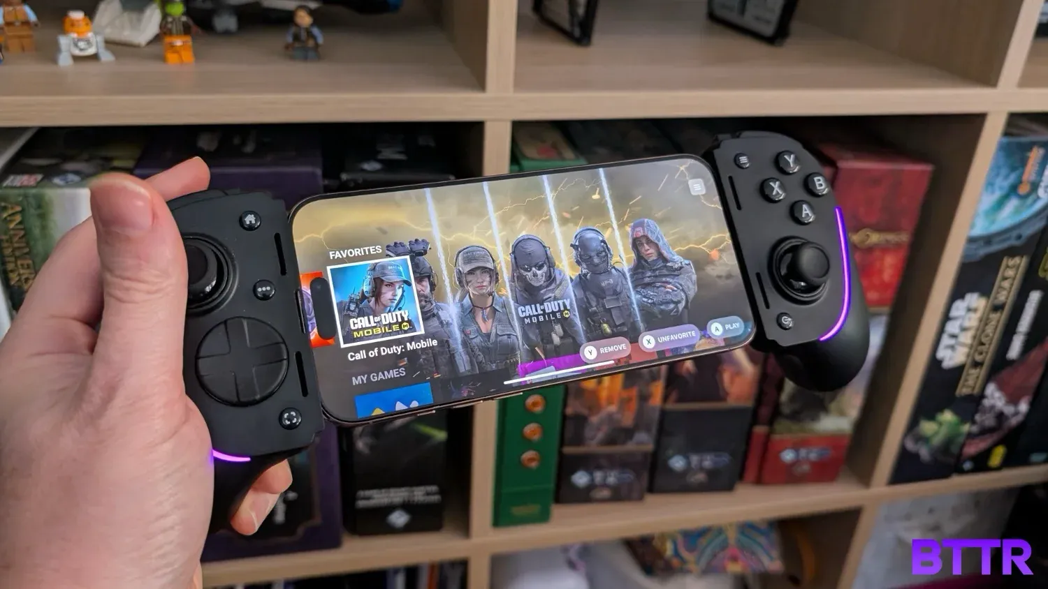 The Razer Nexus launcher app shows cool backgrounds behind your favourite games with the Kishi Ultra
