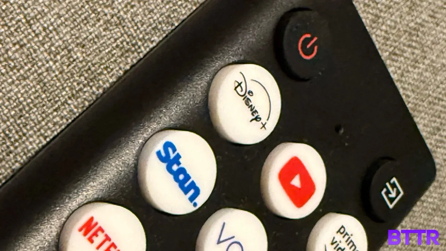 The Hisense U6QAU Pro remote