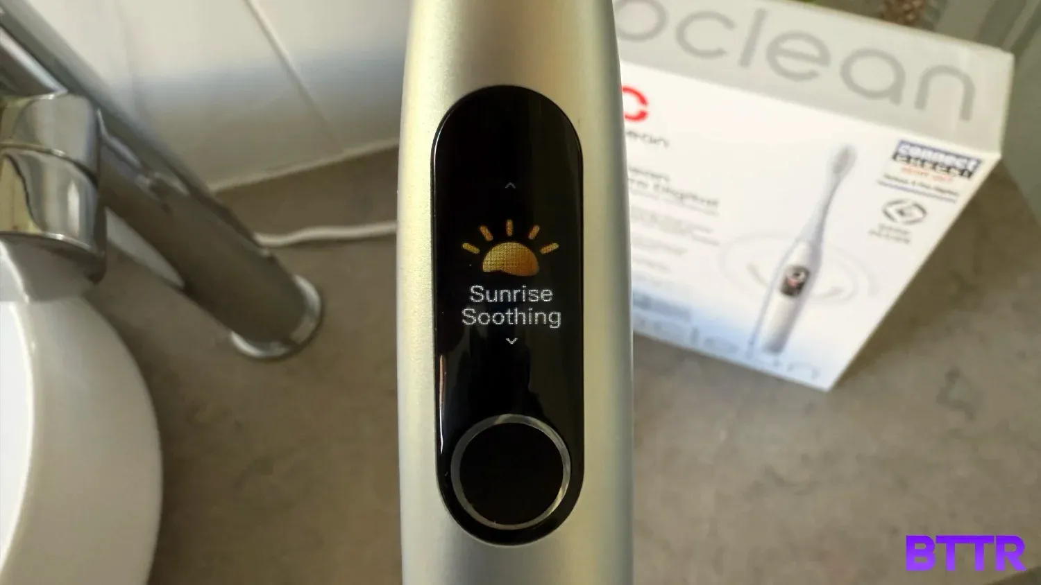 close up of the morning cleaning mode on the Oclean X Pro Digital 