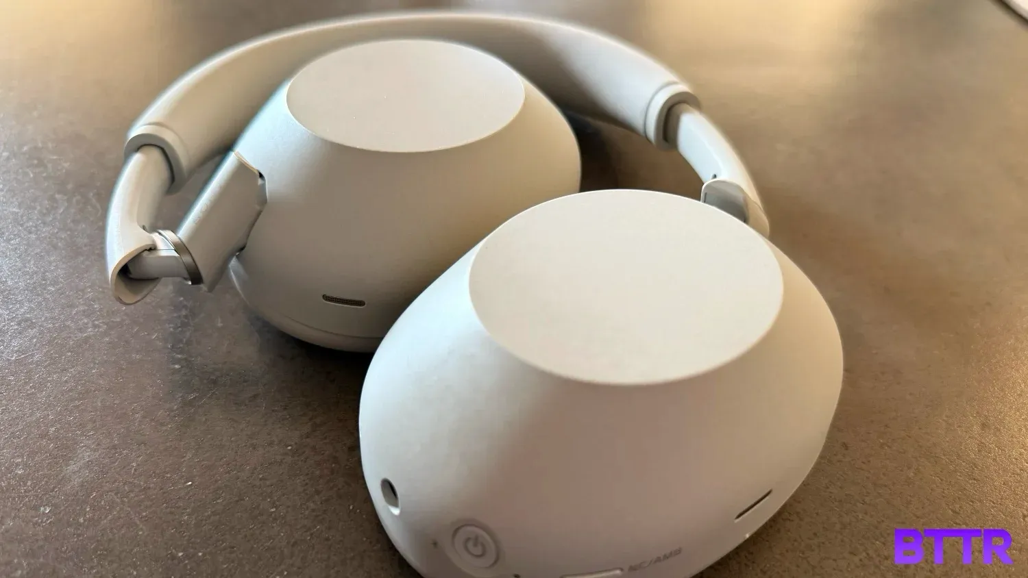 Close up of the WH-1000 Xm6