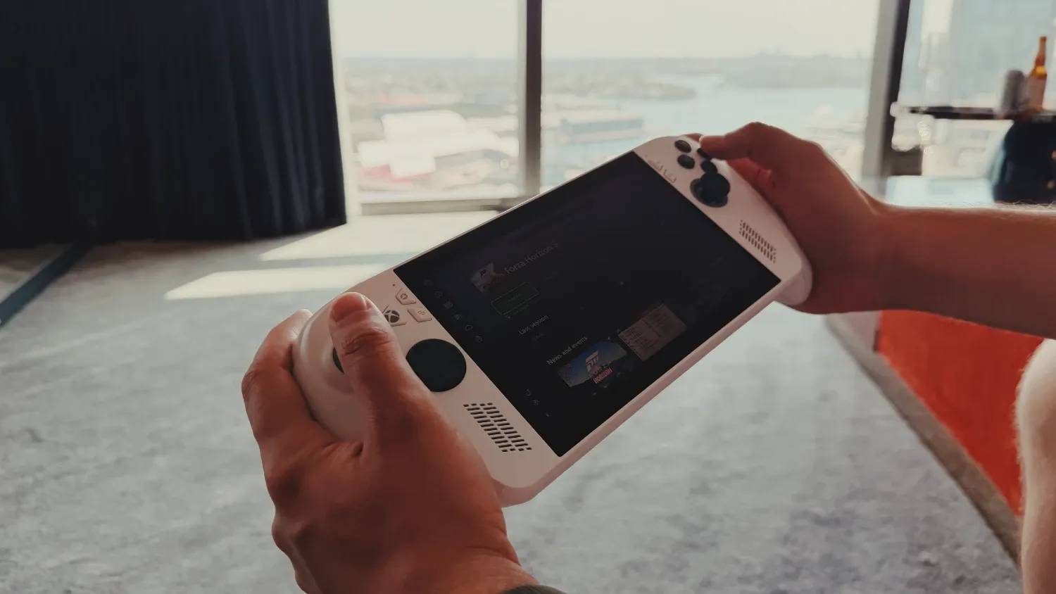 the ROG Xbox Ally loading up Forza