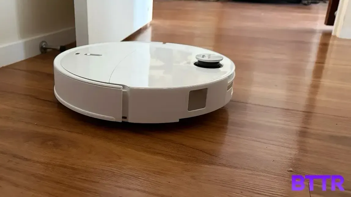 The Qrevo Edge 2 Pro  cleaning a vinyl floor