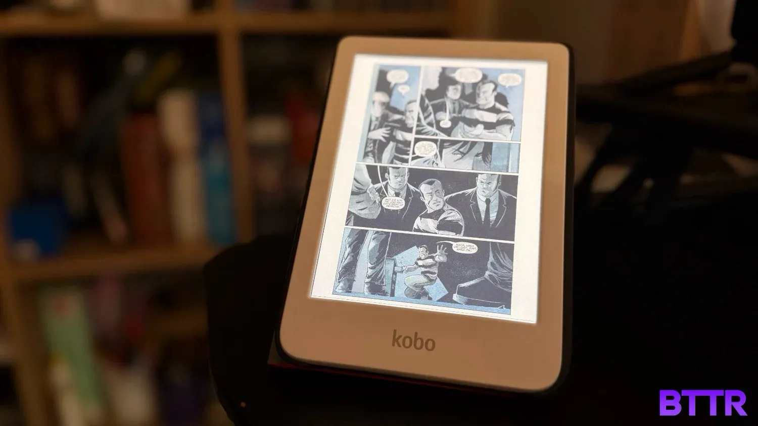 Reading a comic on the Kobo Clara Colour screen