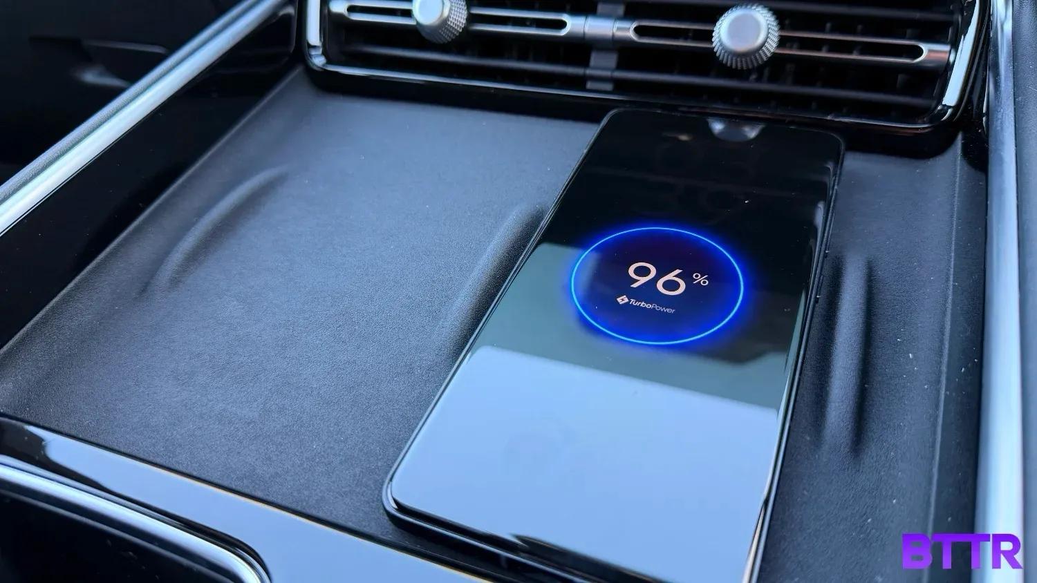 Charging the Moto Signature wirelessly