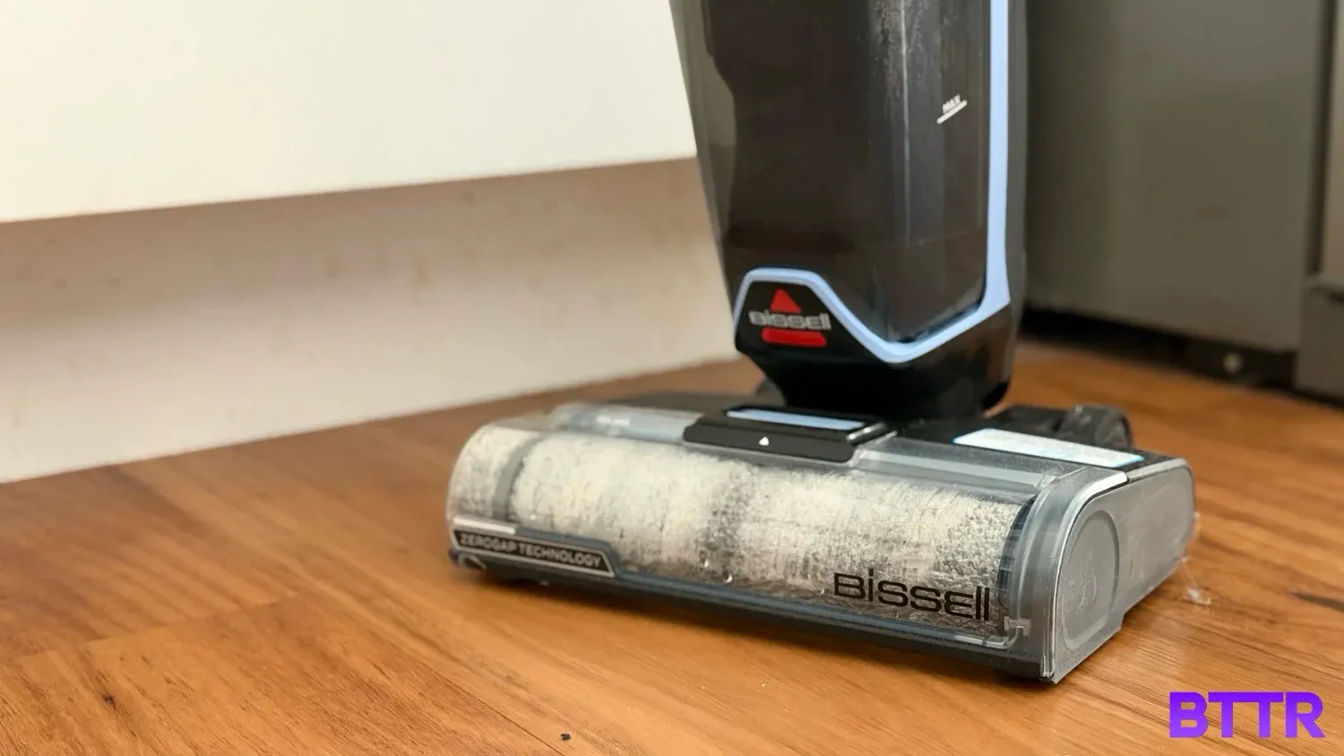 Close up of the Bissell Crosswave Edge Cordless's roller head