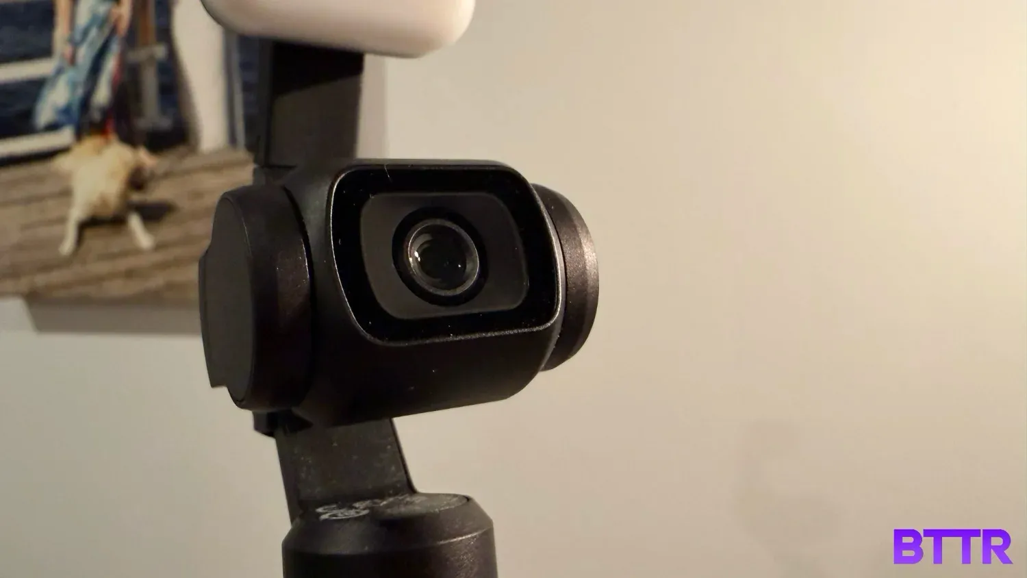 A closer look at the camera lens on the gimbal of the Osmo pocket 4