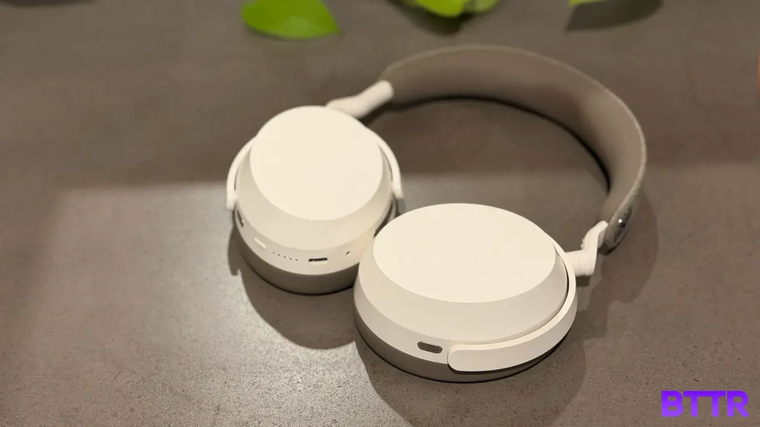 The Sennheiser Momentum 5 on a concrete table 