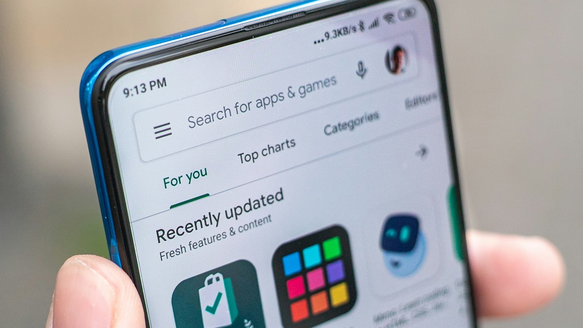 white samsung galaxy smartphone showing icons