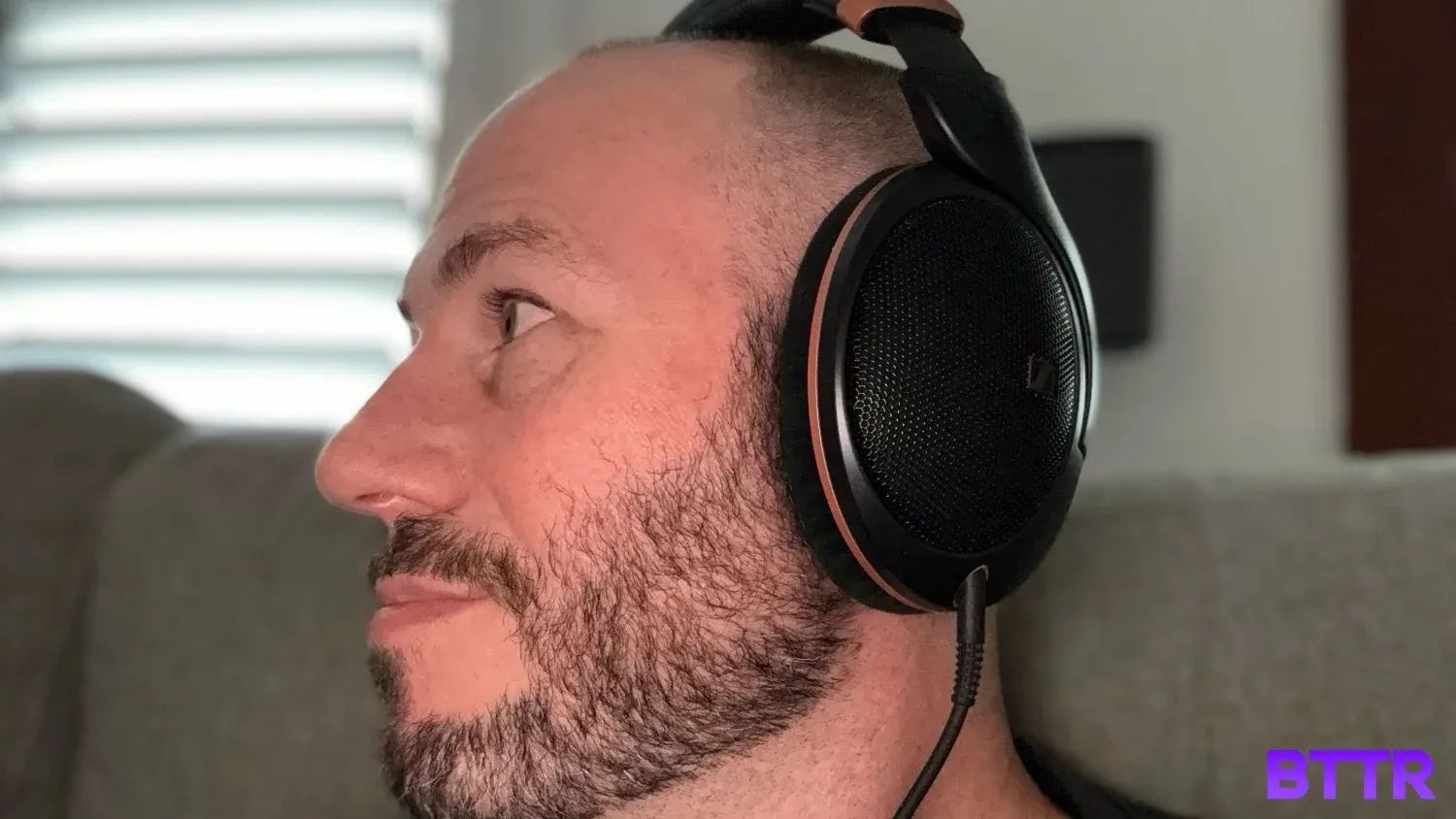 Me wearing the Sennheiser HD 505