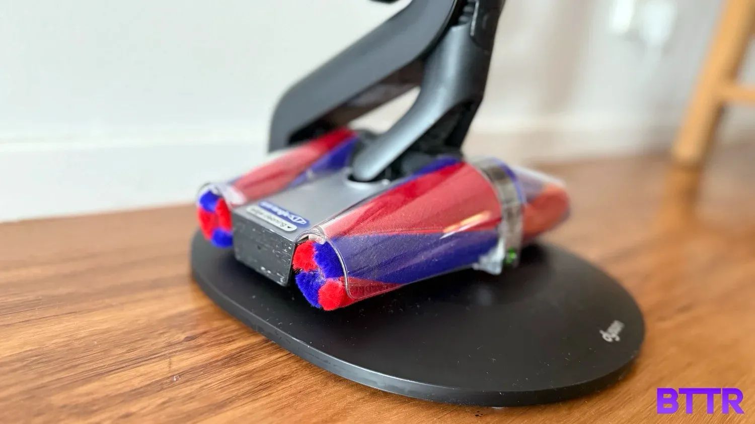 The Dyson PencilVac FluffyCones on its base