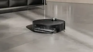 Mova's new robot vacuum refuses to mop your floors with dirty water