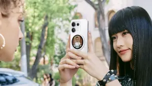 The OPPO Bubble wants to fix your worst rear-camera selfies
