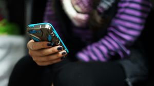 Scammers love a life crisis, and young people might be the easiest target