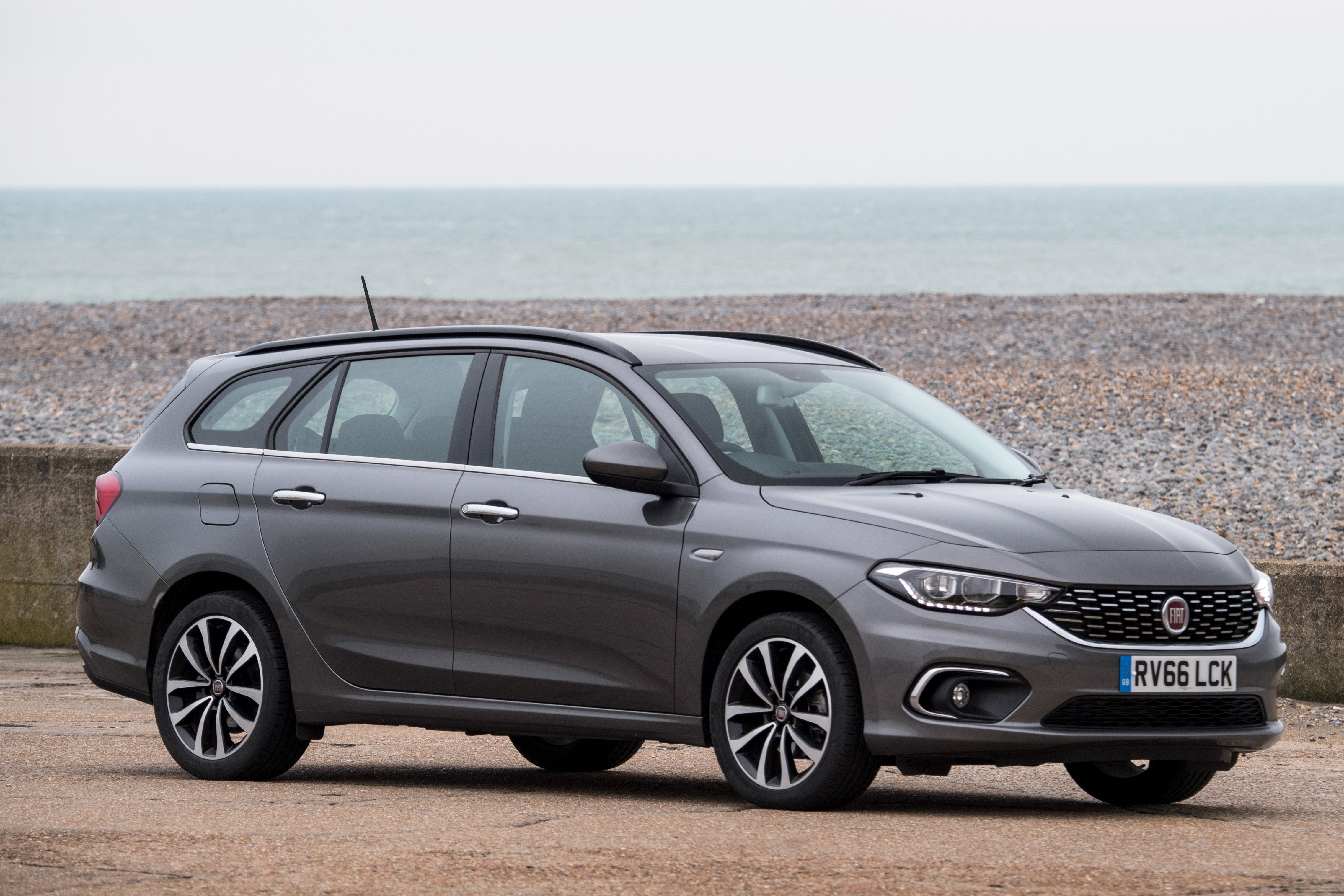 Fiat Tipo Station Wagon Review | heycar