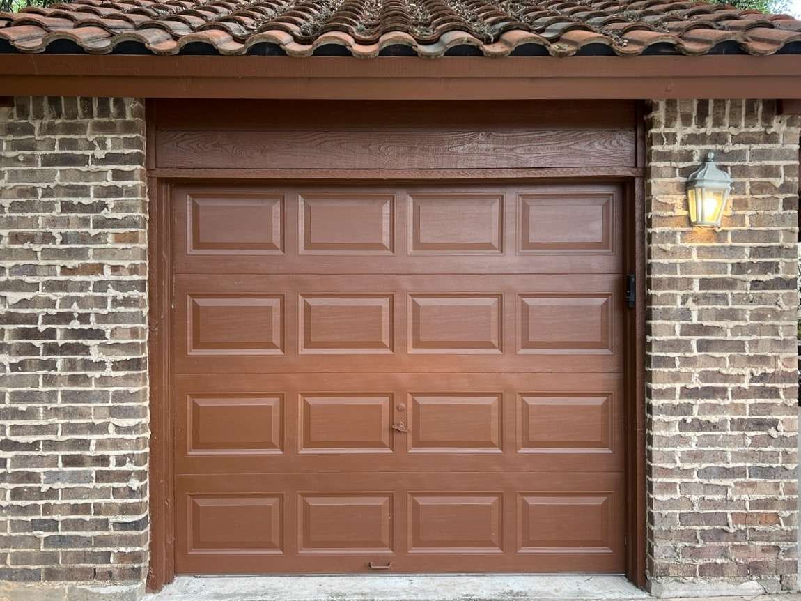How to Secure a Garage Door
