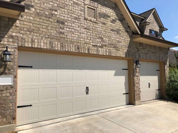 The Complete Guide to Residential Garage Door Sizes